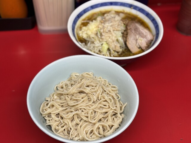 Ramen Jiro Nakayama ekimae ten: klassischer Jiro-Ramen — 4