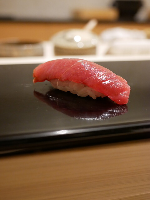 Sushi Otowa: Edomae-Omakase an der Theke eines Wohnhauses — 2