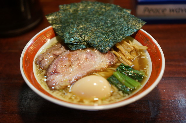 Mendokoro Futokoro Ya: klare Shoyu-Ramen am Sechs-Platz-Tresen — 5