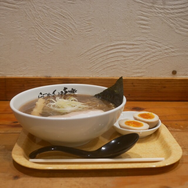 Rishiri Ramen Miraku Shinyokohama raamen hakubutsukan ten: Ramen mit Rishiri-Kombu — 3