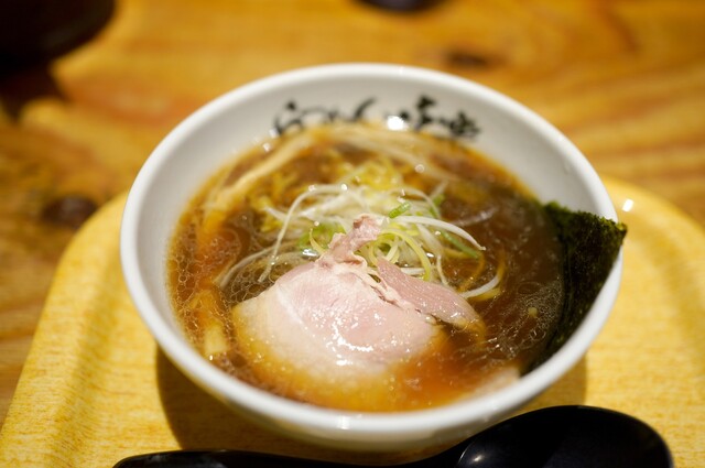 Rishiri Ramen Miraku Shinyokohama raamen hakubutsukan ten: Ramen mit Rishiri-Kombu — 5