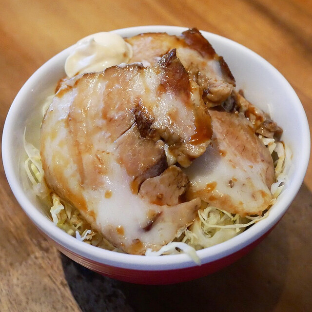 Ramen Free Birds: klare Hühner-Ramen mit Shoyu und Shio — 3