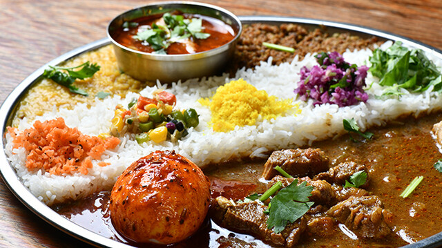 Marumasara: Spice-Curry-Teller zum Mischen, nur mittags — 5