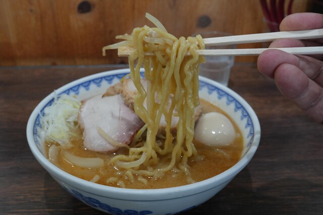 Yukiguni: Miso-Ramen im Myoko-Stil, frisch pfannengerührt — 2
