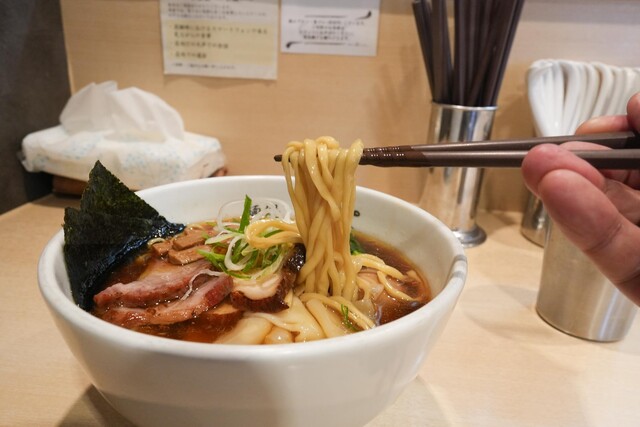 Men Dokoro Akimoto: Bonito-Shoyu und Miso-Ramen nach Sapporo-Art — 1