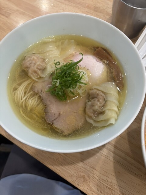 hoshinochuukasoba: Shio-Ramen in klarer Hühnerbrühe — 5