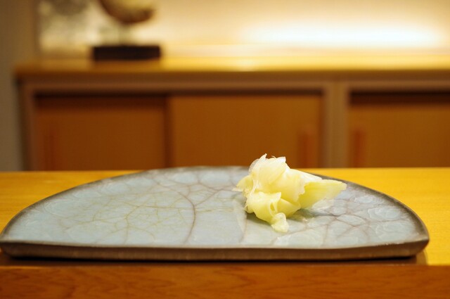 Tobi: Sushi-Omakase in der Tradition von Taihei-zushi — 2
