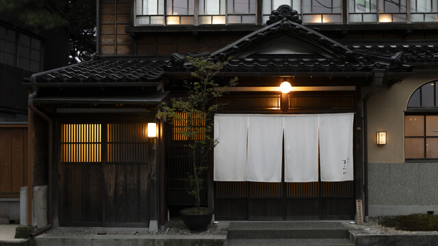 Hamaguri Zaka Maekawa: Präzisions-Yakitori am Tresen — 3