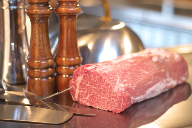 Cafe & Teppan Restaurant Fujikawa: Teppanyaki vom Koshu-Rind — 1