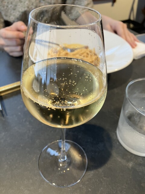 ristorante koen: Holzofenpizza und monatliche italienische Menüs — 5
