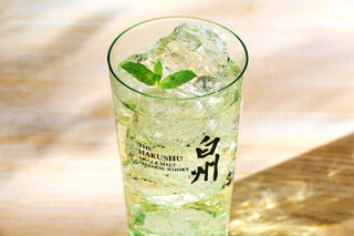 Hakushu Terrace: Holzofenpizza und Highballs der Brennerei — 4