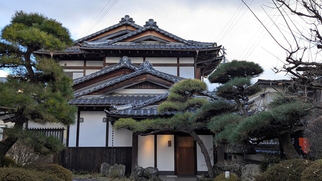 Mumyo: Shinshu-Bergküche mit Bärenhotpot und Donabe-Reis — 2