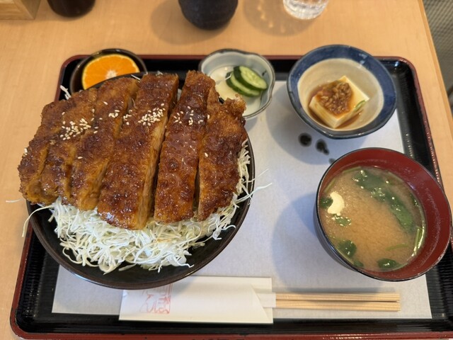 Yama Botan: dreifach schonend frittiertes Tonkatsu — 5