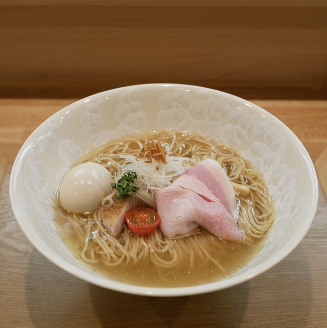 Komugi Soba Ike: Shio-Ramen in klarer Hühnerbrühe — 2