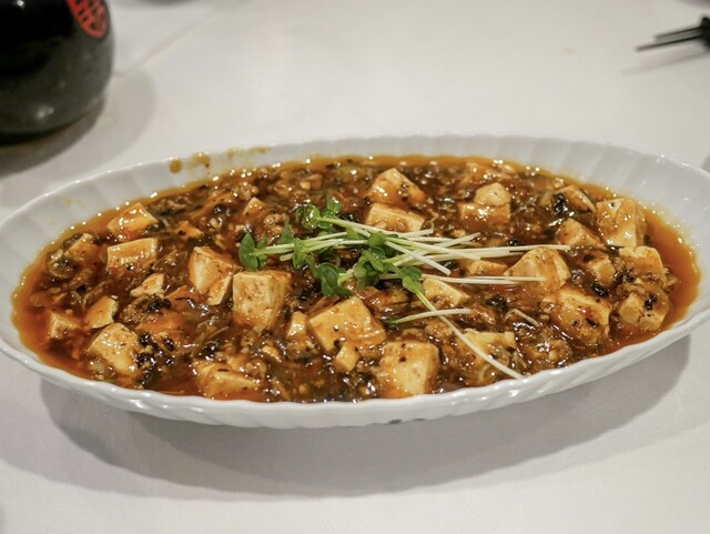 Ichiban: kantonesisch-sichuanesische Küche und Brühe-Gyoza — 2