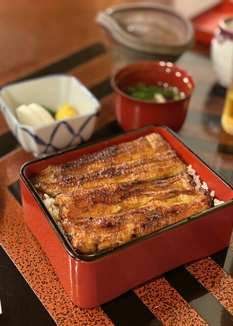 Unagi Sakuraya: Aal vom Holzkohlegrill im Kanto-Stil seit 1856 — 1