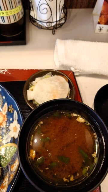 Ton Kara Ten: weißes Tonkatsu und Oyakodon vom Kampfhahn — 3