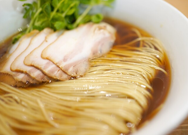 Ramen Le Dessin: Perlhuhn-Ramen eines französisch geschulten Kochs — 3