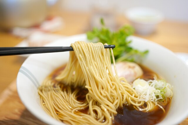 Ramen Le Dessin: Perlhuhn-Ramen eines französisch geschulten Kochs — 4