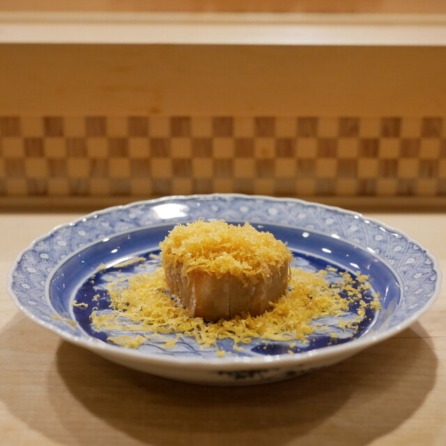 Ueda: Omakase-Sushi an sechs Thekenplätzen — 4