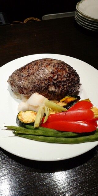 BUNON Fushimi: Weinbar mit Hamburg Steak und Foie gras — 2