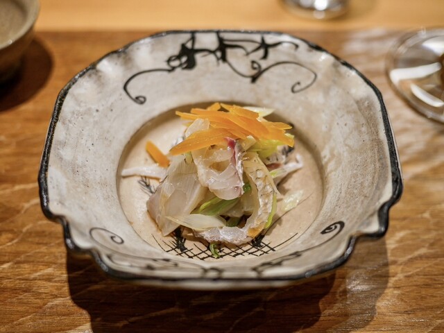 Yoshii: japanisches Omakase am Tresen mit sieben Plätzen — 4