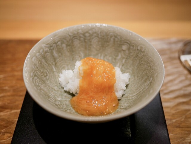Yoshii: japanisches Omakase am Tresen mit sieben Plätzen — 3