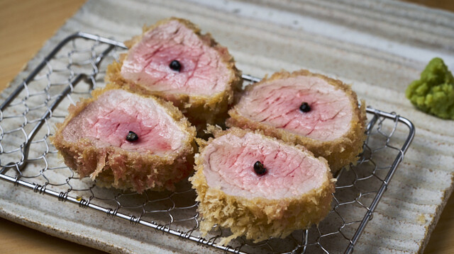 Tonkatsu Tsuchimoto: Tonkatsu aus gereiftem Edelschwein — 1