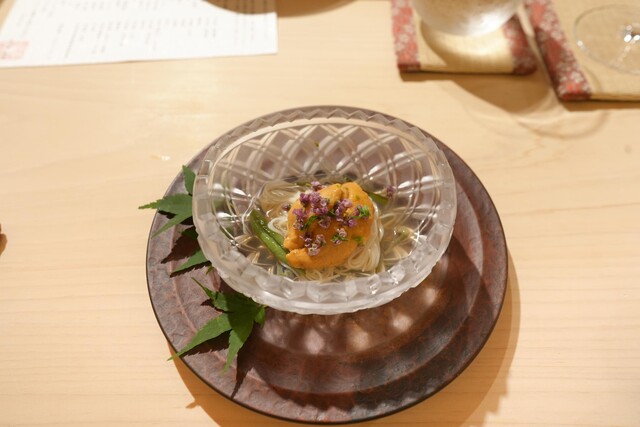 Sushi Michi Sakurada: Sushi-Omakase an zehn Thekenplätzen — 3