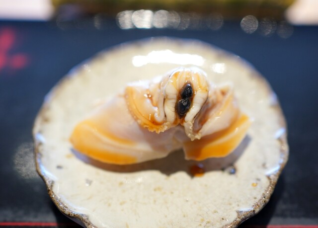 Sushi Shunbi Nishikawa: Omakase-Sushi mit Blick auf die Burg — 4
