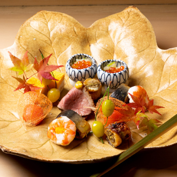 Hassun: raffiniertes Kappo-Kaiseki am Tresen — 1