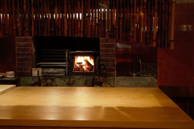 Sakana Ryouri Nawa Ya: Meeresfrüchte-Omakase vom Holzfeuer — 2