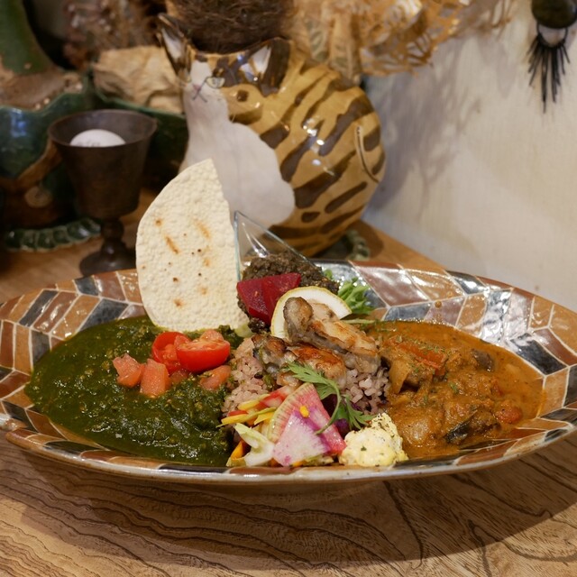 Shinrin Shokudo: Artisanal Curry Plates — 4