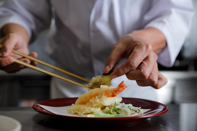 Raku: Hotelbuffet mit Live-Cooking-Stationen — 5