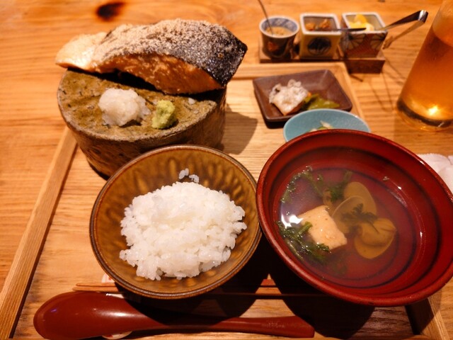 Kyoto Itookashi: Signature Thick-Cut Salmon Breakfast — 1