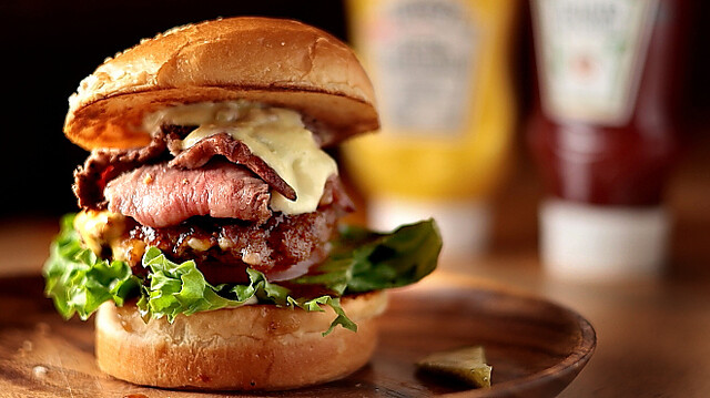 The WAGYU BURGER by PANGA: Premium-Burger mit A5-Wagyu — 5