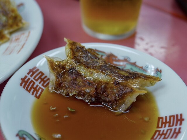 Marusho Gyoza Ten Honten: Gyoza mit hauchdünnem Teig — 3