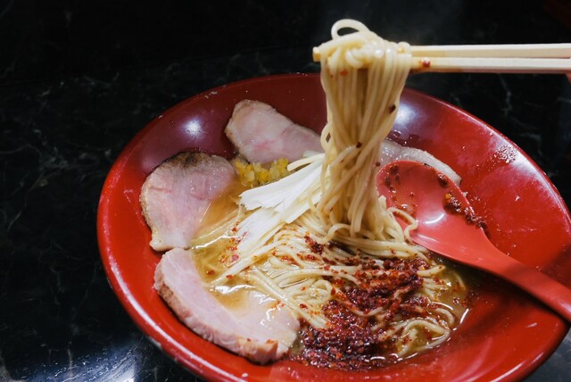 Gunjo: Täglich wechselnde Ramen-Spezialitäten — 5