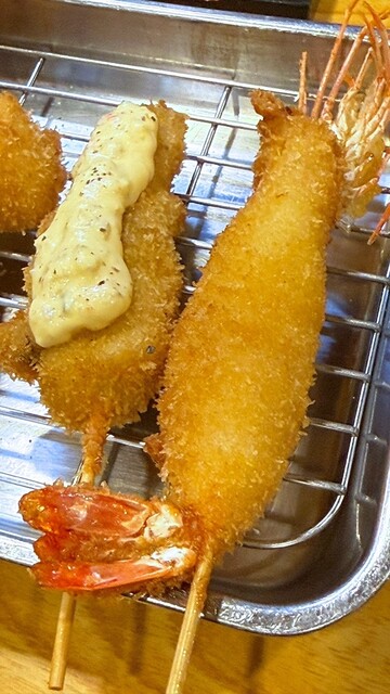 Kushi Mon Nishi Ya: Spieß-Bar mit Fischfokus — 3