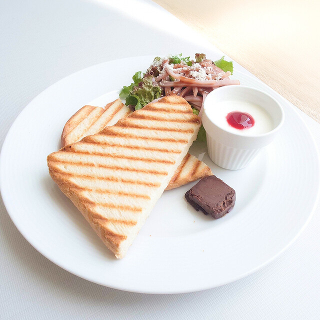 Cacao Sampaka Daimaru umeda ten: Salon für spanische Schokolade — 1