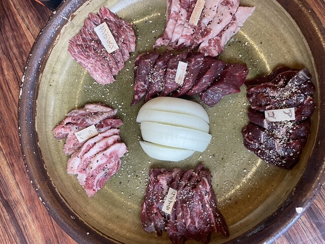 Ketobashi-ya Champion Tenma ten: Pferdefleisch-Yakiniku und Sashimi — 2