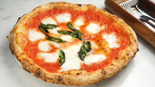 PIZZERIA NAPOLETANA ASSO DA YAMAGUCHI at Nakazaki-cho: preisgekrönte neapolitanische Pizza — 1