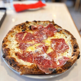 Pizzeria Azzurri: Authentic Neapolitan Pizza — 2