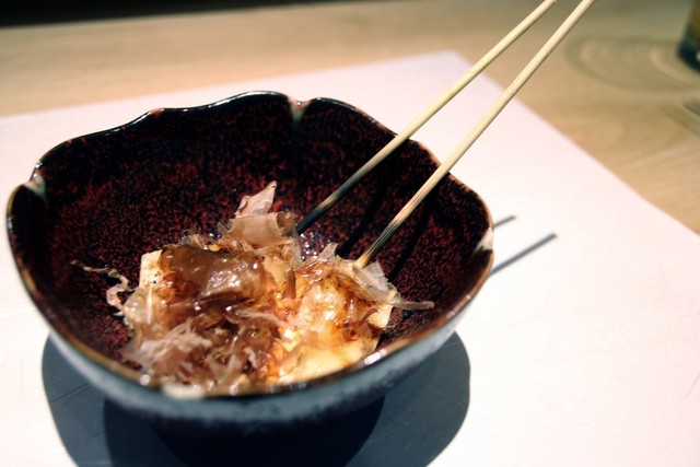 Tori Yoshi: Hühnchen-Spezialitäten, roh und gegrillt — 5