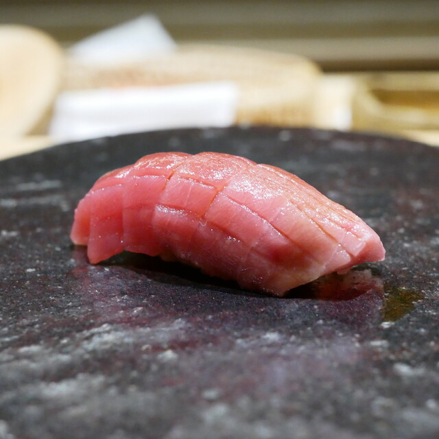 Sushi Josuke: Theatralisches Edo-Stil-Sushi — 4