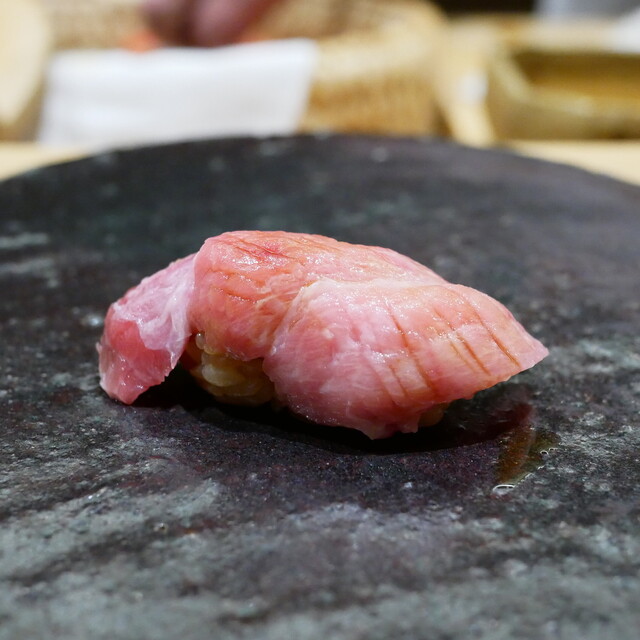 Sushi Josuke: Theatralisches Edo-Stil-Sushi — 3