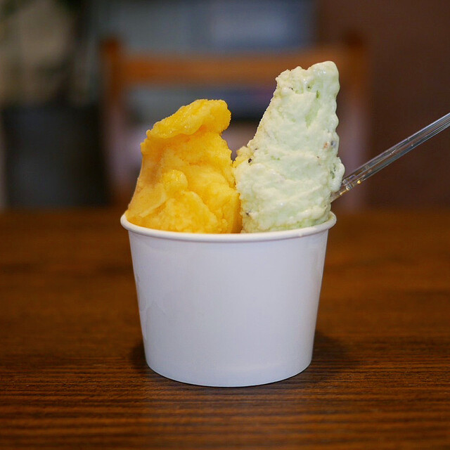 G.ELM: Gelato aus Hofmilch und Früchten von Awaji — 2