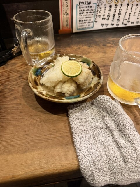 Tachinomi Dokoro Tanakaya: Stehbar mit erstklassigen Meeresfrüchten — 5