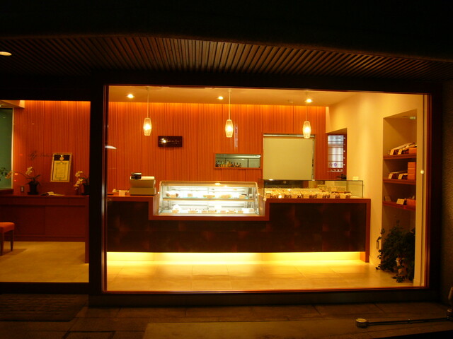 Poche du Reve: gefeierte Pâtisserie in Ashiya — 2