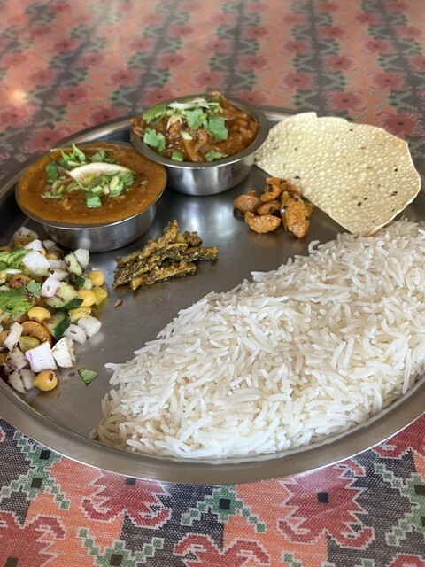 Akash: Regionale indische & nepalesische Küche — 1